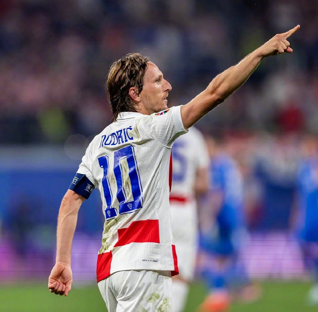 中国太保 ｜ 中国女排豪取世联赛香港站三连胜