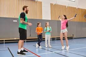 棒球与亚洲经济巨头的联动赞助效应