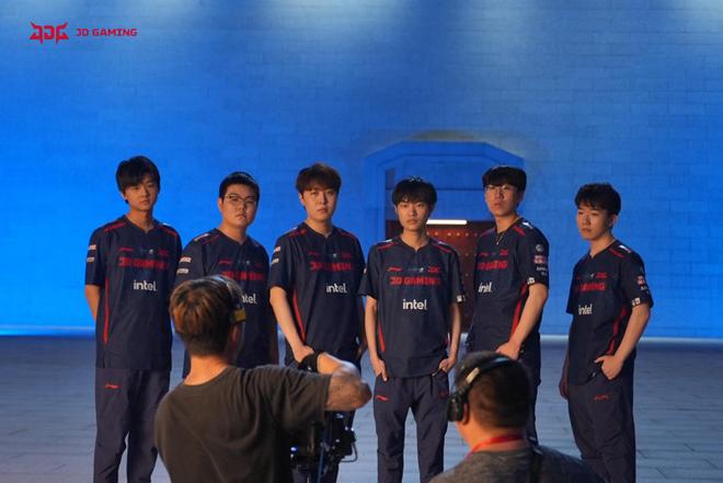 续两连胜 续两连胜